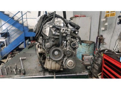 MOTOR CON ACCESORIOS Y CAJA DE CAMBIOS CITROEN JUMPY