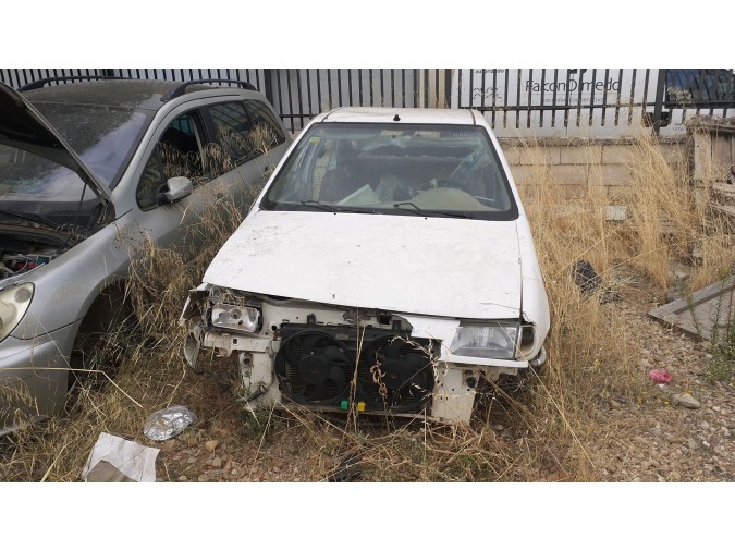 MANGUETA DELANTERA IZQUIERDA CITROEN SAXO 1997