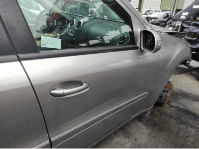 PUERTA DELANTERA DERECHA MERCEDES CLASE M 2006