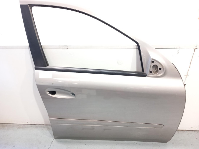 PUERTA DELANTERA DERECHA MERCEDES CLASE M 2006