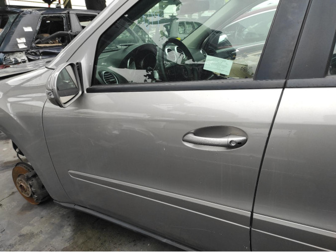 PUERTA DELANTERA IZQUIERDA MERCEDES CLASE M 2006
