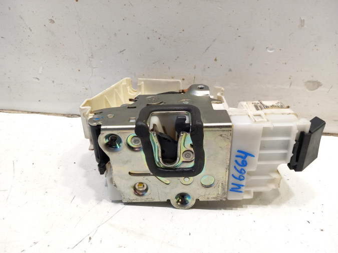 CERRADURA PUERTA TRASERA DERECHA PEUGEOT 3008 2006