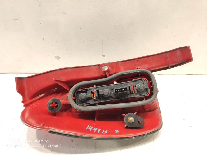 PILOTO TRASERO DERECHO PEUGEOT 306 2001