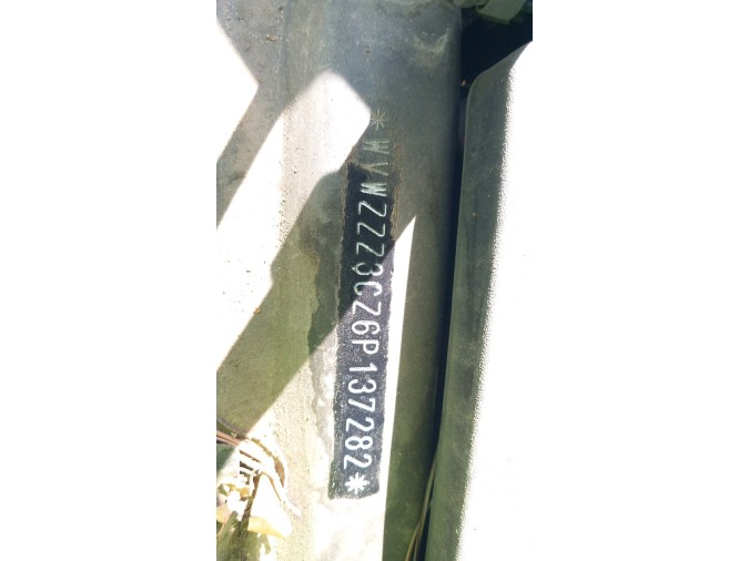 PUERTA DELANTERA IZQUIERDA VOLKSWAGEN PASSAT 2006