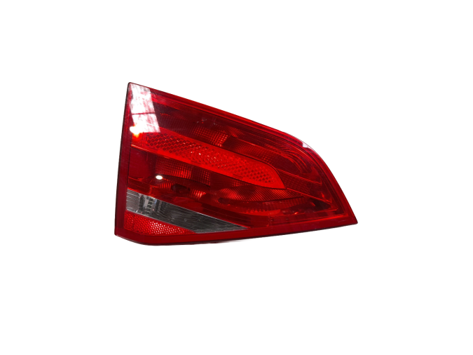 PILOTO TRASERO DERECHO INTERIOR AUDI A4 2009