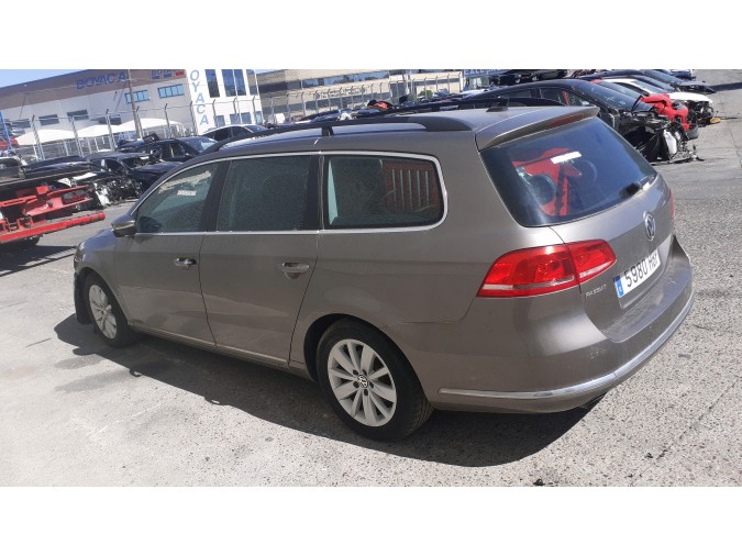 Consola central VOLKSWAGEN PASSAT 2011