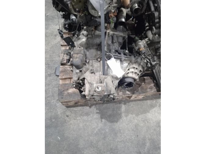 CAJA CAMBIOS RENAULT LAGUNA 2000