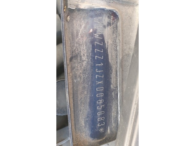 PUERTA DELANTERA DERECHA VOLKSWAGEN GOLF 1998