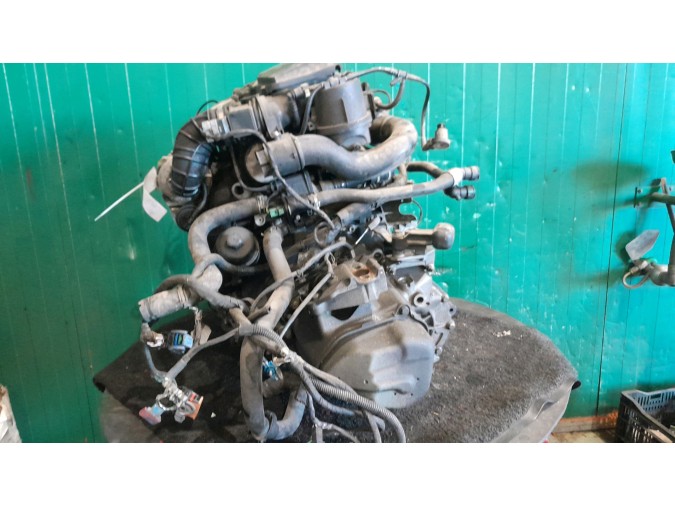 MOTOR CON ACCESORIOS Y CAJA DE CAMBIOS CITROEN C3 2004