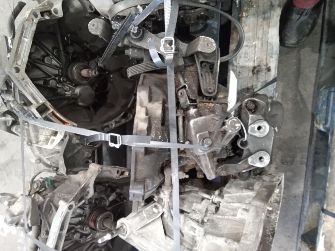 CAJA CAMBIOS OPEL CORSA 2004