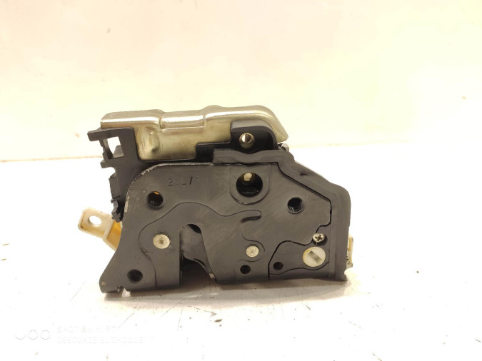 CERRADURA PUERTA TRASERA IZQUIERDA NISSAN QASHQAI 2011