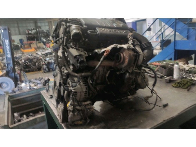 MOTOR CON ACCESORIOS Y CAJA DE CAMBIOS CITROEN C4 PICASSO 2007