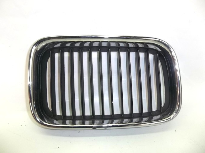 REJILLA SO BMW SERIE 3 1992