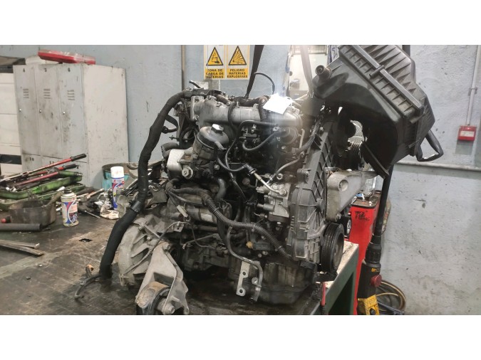 MOTOR CON ACCESORIOS Y CAJA DE CAMBIOS OPEL ASTRA 2015