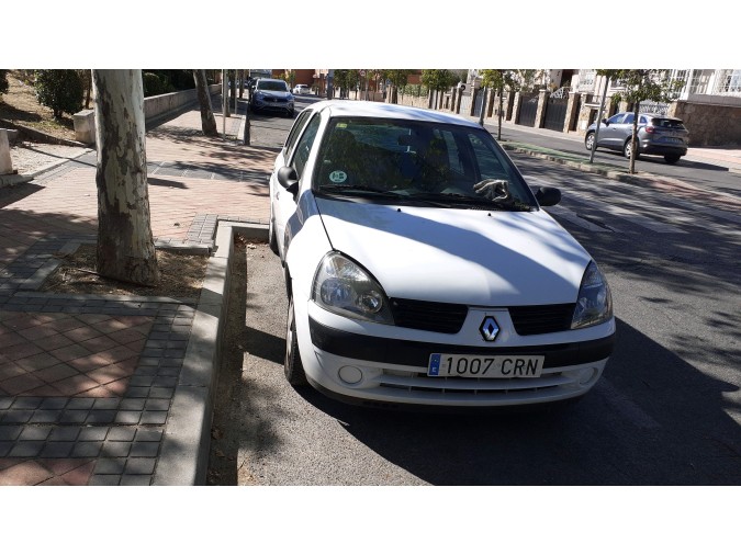 PILOTO TRASERO IZQUIERDO RENAULT CLIO 2004