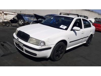 FARO DELANTERO IZQUIERDO SKODA OCTAVIA 2006