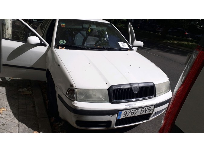 MANDO ELEVALUNAS DELANTERO DERECHO SKODA OCTAVIA 2006