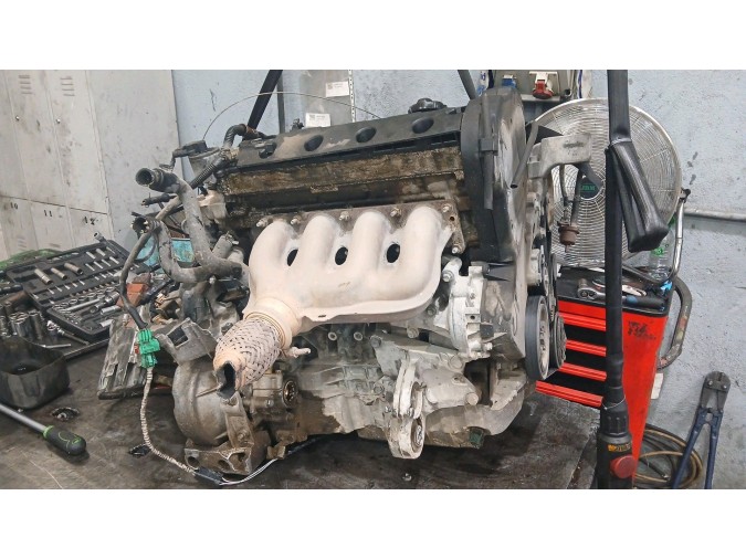 Motor CITROEN XSARA PICASSO 2001