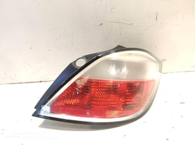 PILOTO TRASERO DERECHO OPEL ASTRA 2006