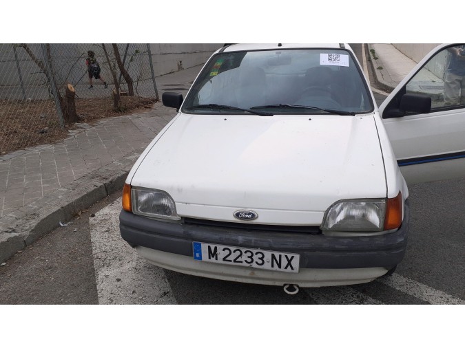 FARO DELANTERO IZQUIERDO FORD FIESTA 1992