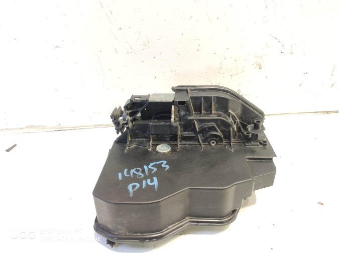 CERRADURA PUERTA TRASERA DERECHA VOLKSWAGEN POLO 2013