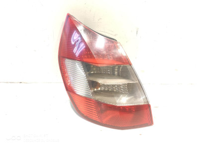 PILOTO TRASERO IZQUIERDO RENAULT MEGANE 2004