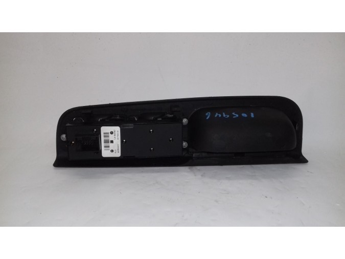 MANDO ELEVALUNAS DELANTERO IZQUIERDO SEAT CORDOBA 2001