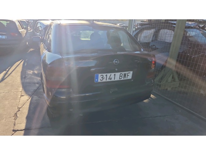 CERRADURA PUERTA TRASERA DERECHA OPEL ASTRA 2002