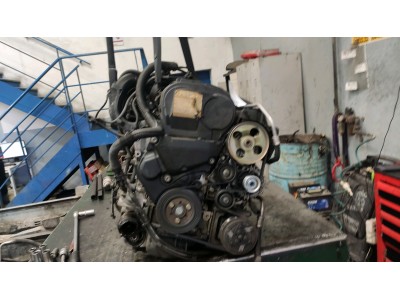 Motor PEUGEOT 206 2004