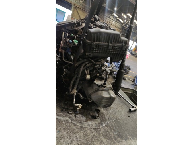 Motor PEUGEOT 206 2004