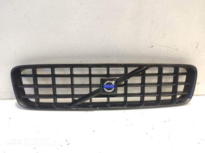 REJILLA DELANTERA VOLVO XC90 2004