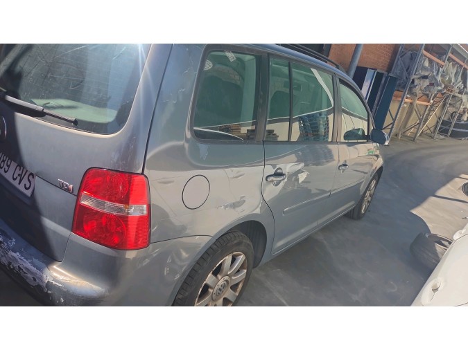 FARO DELANTERO DERECHO VOLKSWAGEN TOURAN 2004