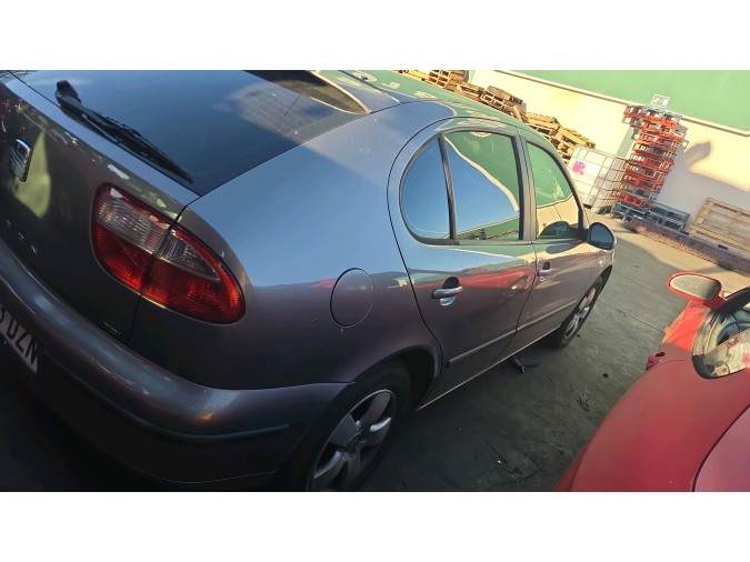 CERRADURA PUERTA TRASERA DERECHA SEAT LEON 2006