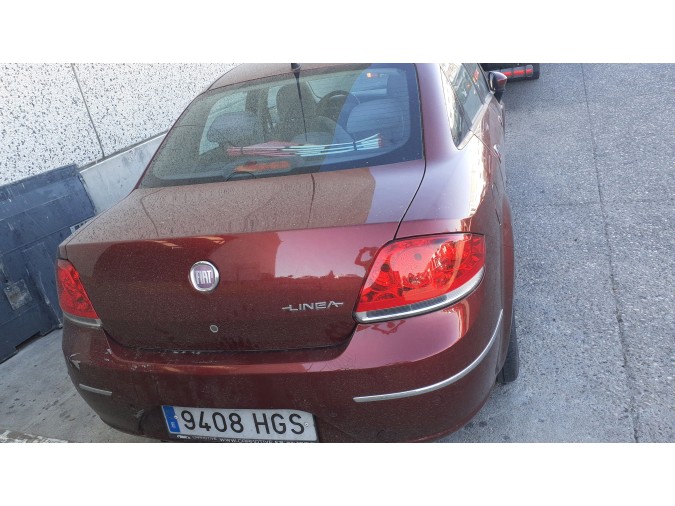 FARO DELANTERO DERECHO FIAT LINEA 2011