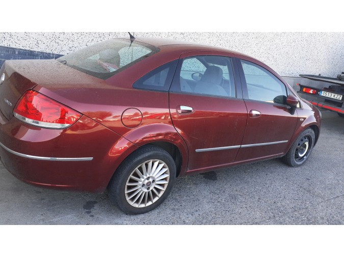 ELEVALUNAS TRASERO IZQUIERDO FIAT LINEA 2011