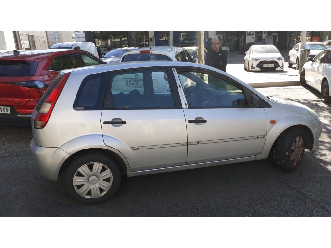 CERRADURA PUERTA TRASERA DERECHA FORD FIESTA 2004