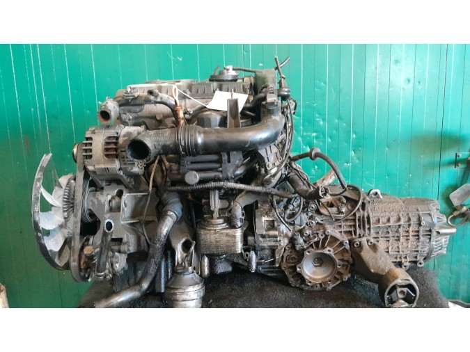 Motor SKODA SUPERB 2003