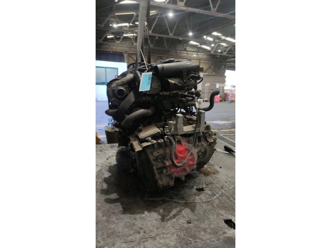 MOTOR ARRANQUE  5008 2016