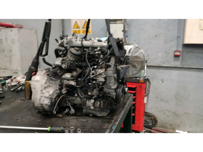MOTOR CON ACCESORIOS Y CAJA DE CAMBIOS OPEL MERIVA 2011