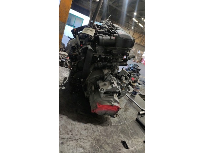 MOTOR CON ACCESORIOS Y CAJA DE CAMBIOS PEUGEOT 208 2018