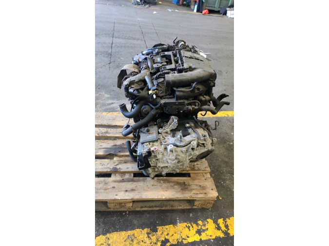 MOTOR CON ACCESORIOS Y CAJA DE CAMBIOS PEUGEOT 5008 2015