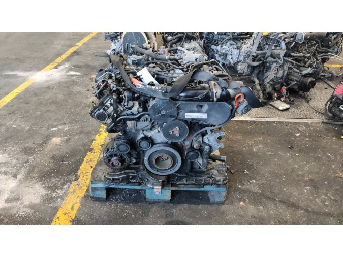 MOTOR CON ACCESORIOS Y CAJA DE CAMBIOS AUDI A6 2006