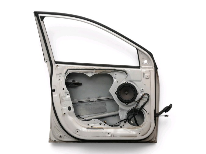 PUERTA DELANTERA IZQUIERDA HYUNDAI IX35 BLANCO 2014