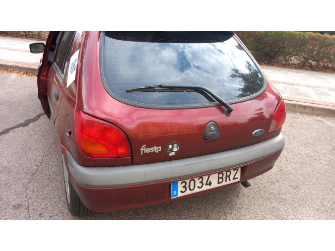 MECANICA TRASERA	 FORD FIESTA 2002