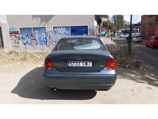 FARO DELANTERO DERECHO FORD FOCUS 2003