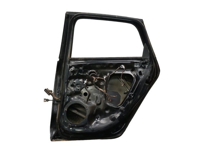 PUERTA TRASERA DERECHA AUDI A3 NEGRO 2024