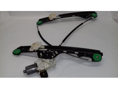 ELEVALUNAS DELANTERO DERECHO BMW SERIE 1 2009