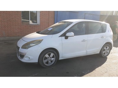 FARO DELANTERO IZQUIERDO RENAULT SCÉNIC 2009