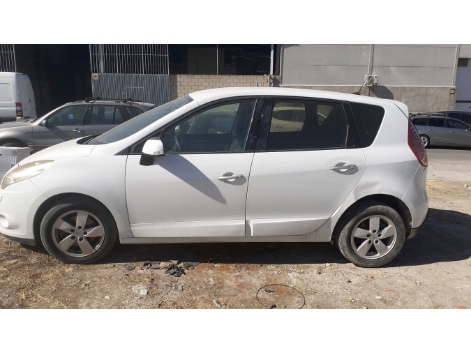 ELEVALUNAS TRASERO DERECHO RENAULT SCÉNIC 2009