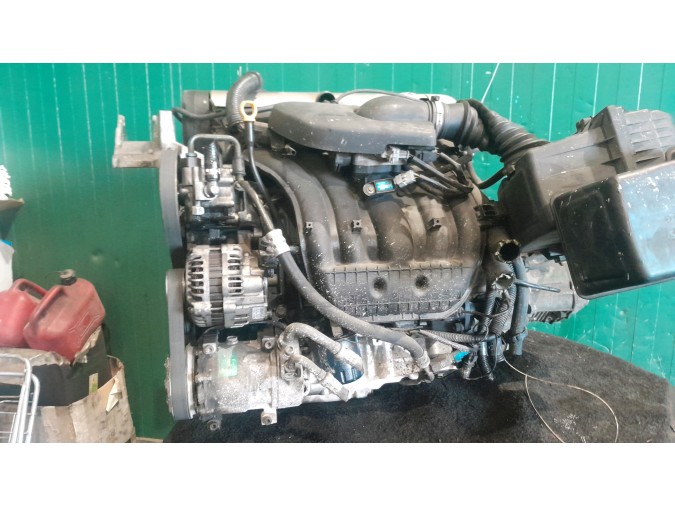 Motor PEUGEOT 406 2001